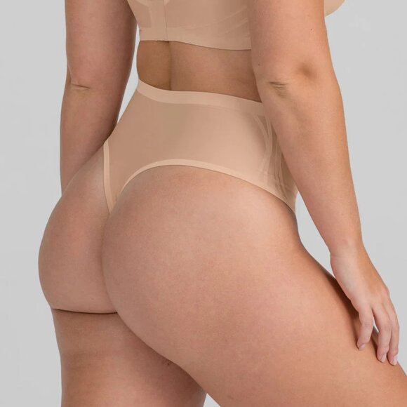 NWT HONEYLOVE Silhouette Thong in Sand Color Size M - Picture 3 of 3